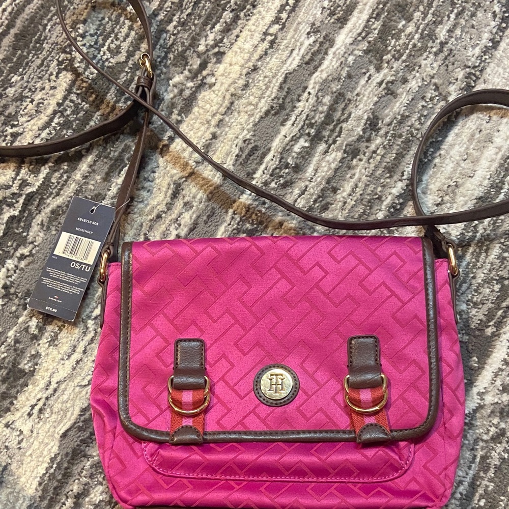 NWT Tommy Hilfiger Pink purse